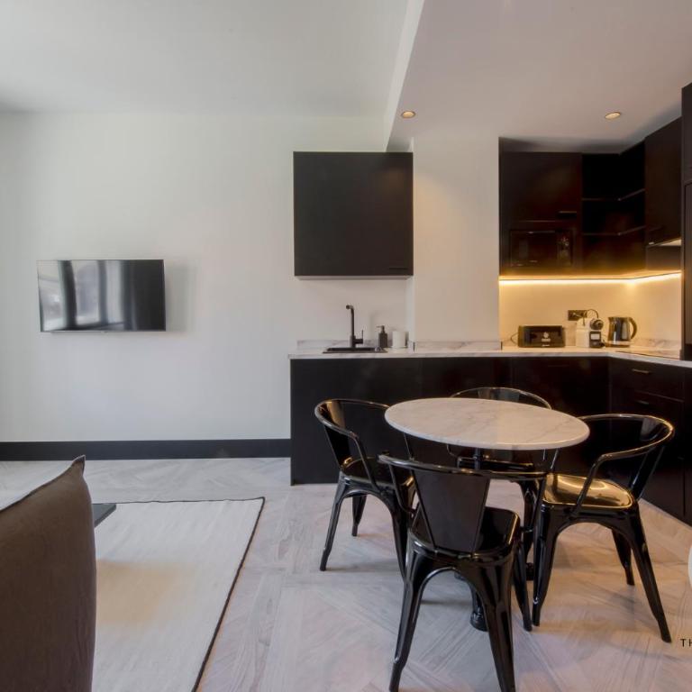 Bright Apt para 4pax en Gran Via-Plaza de Carmen E2 - Apartment - 16