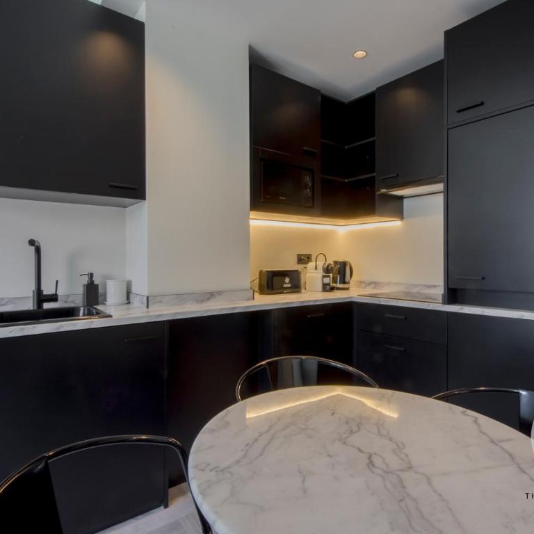 Bright Apt para 4pax en Gran Via-Plaza de Carmen E2 - Apartment - 17