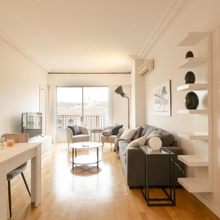 Gran Vía Suites - Three-Bedroom Apartment - 10
