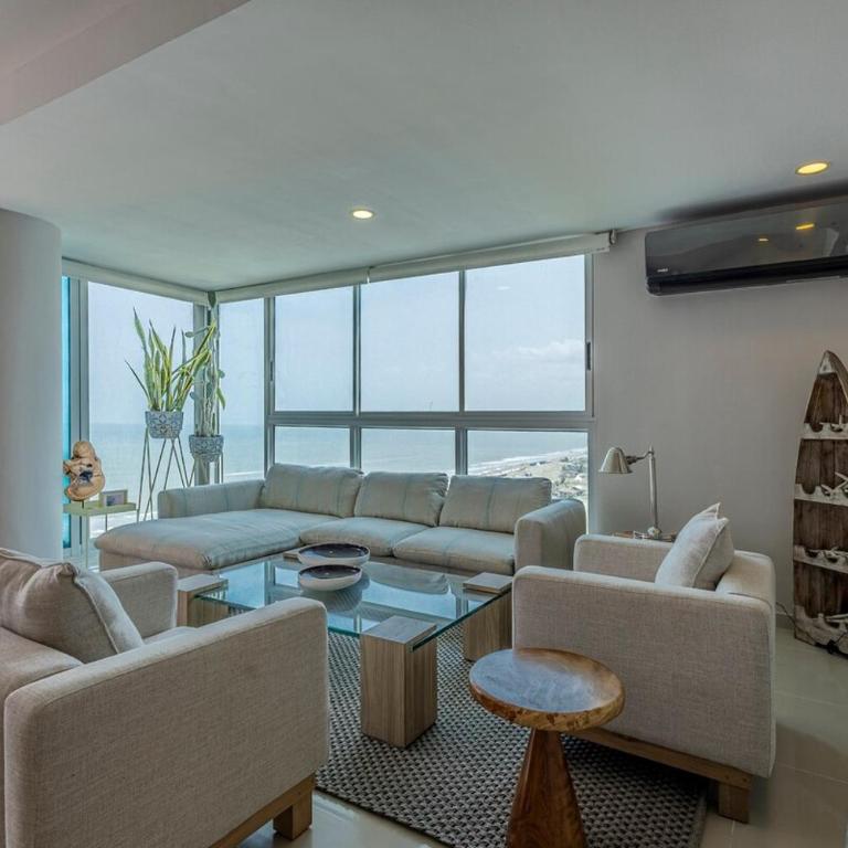 Luxurious Beachfront 3BR, Pool & Ocean Views - Three-Bedroom Apartment - 12