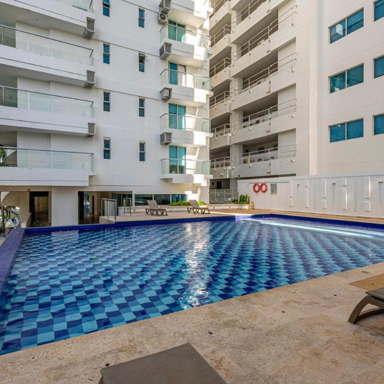 Luxurious Beachfront 3BR, Pool & Ocean Views - Three-Bedroom Apartment - 18