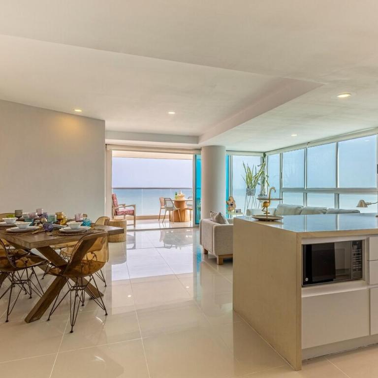 Luxurious Beachfront 3BR, Pool & Ocean Views - Three-Bedroom Apartment - 31