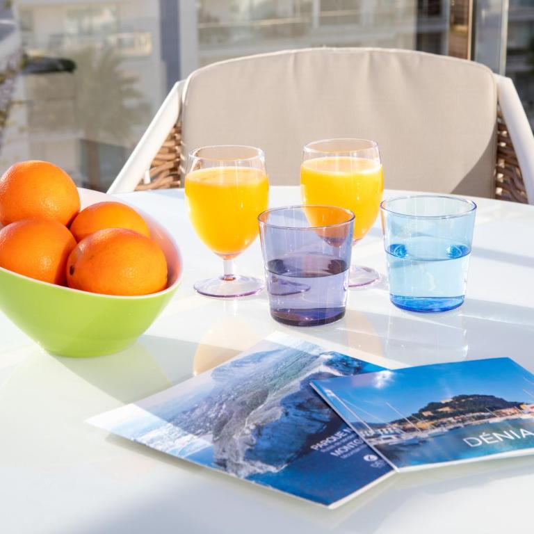 Atico Buen Vivir con gran terraza y vistas espectaculares en Marina Real II Denia by Family Homes Rentals - Apartamento Ático - 48
