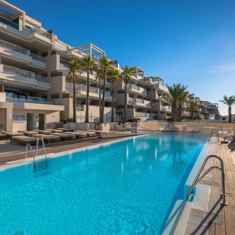 Luxury 3-Bedroom Corner Apartment with Large Terrace La Cala de Mijas - Apartment - 24