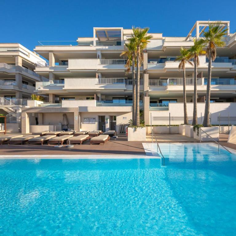 Luxury 3-Bedroom Corner Apartment with Large Terrace La Cala de Mijas - Apartment - 25