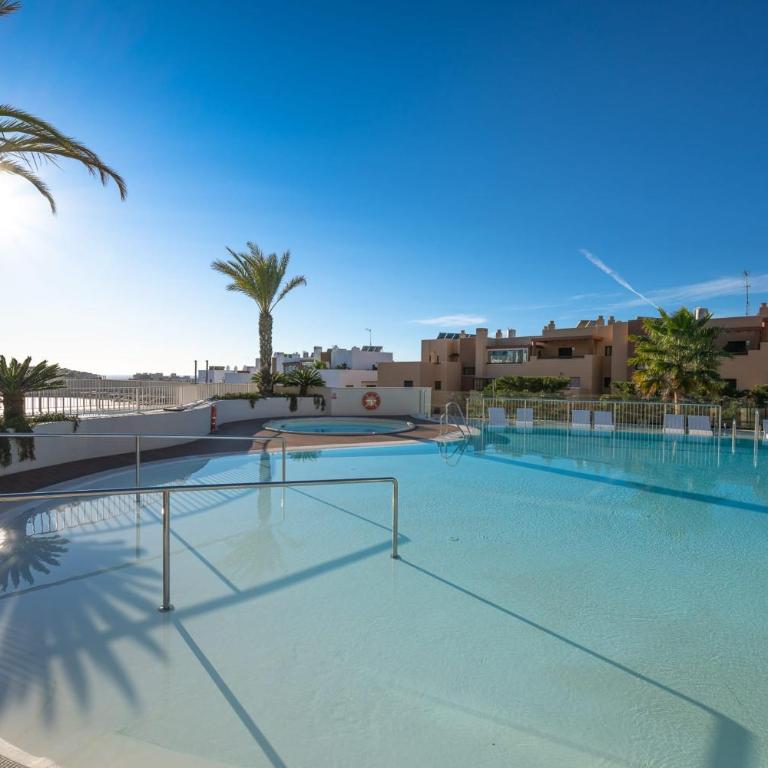 Luxury 3-Bedroom Corner Apartment with Large Terrace La Cala de Mijas - Apartment - 31