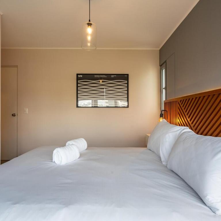 Perricholi Central Apartments by Geko - Two-Bedroom Apartment with View - 15