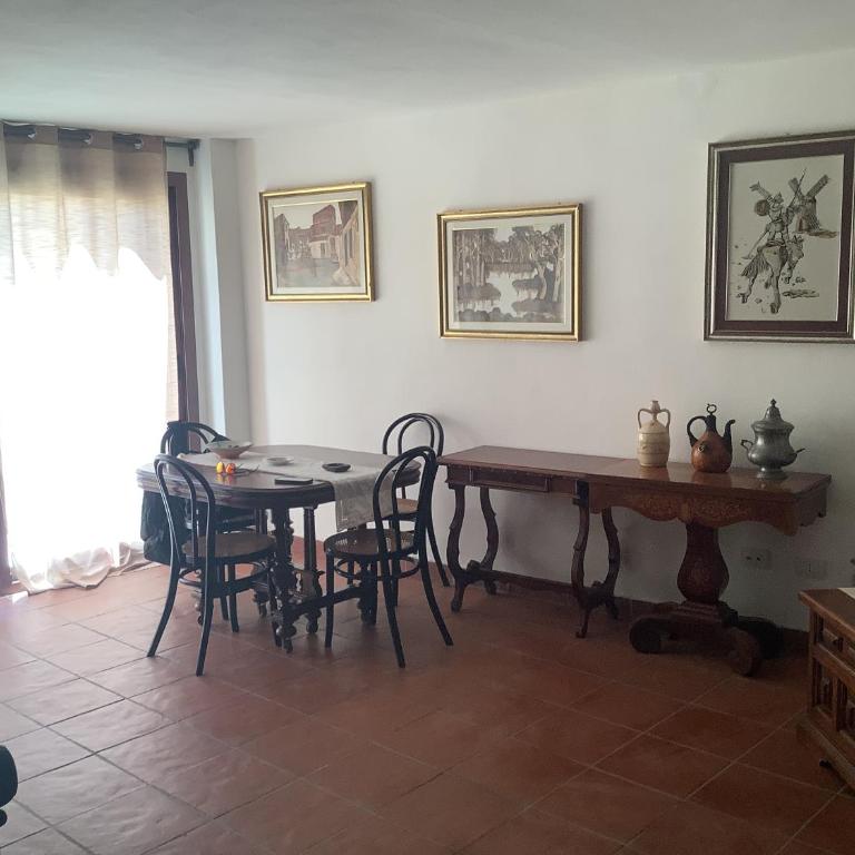 Casa camelie - Two-Bedroom House - 9