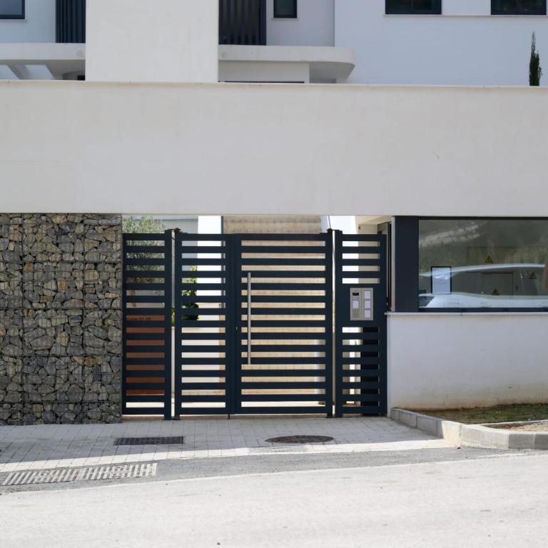 Amazing 3 bedroom apartment in Higueron West - close to all amenities - Apartamento - 34