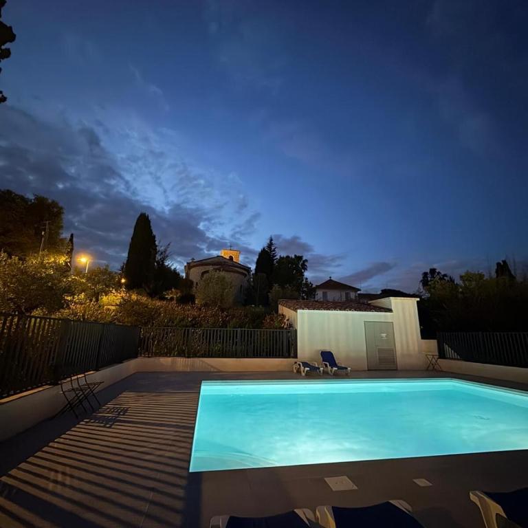 Magnifique Rooftop a Antibes 4 chambres - Apartment - 4