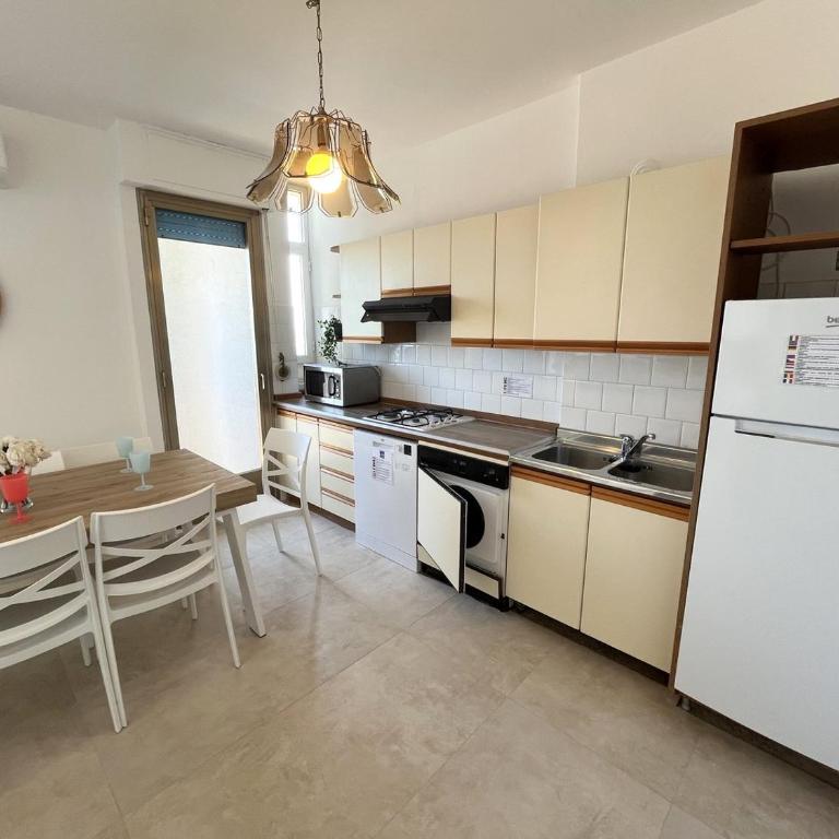 Lignano Sabbiadoro sea front and sea view - Appartamento con 3 Camere da Letto - 8