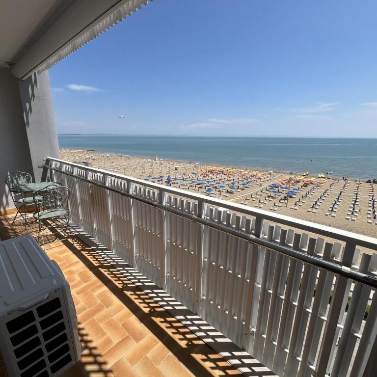 Lignano Sabbiadoro sea front and sea view - Appartamento con 3 Camere da Letto - 10