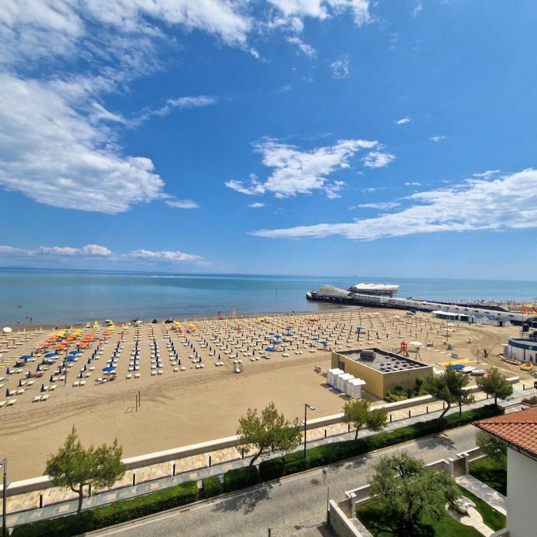 Lignano Sabbiadoro sea front and sea view - Appartamento con 3 Camere da Letto - 27