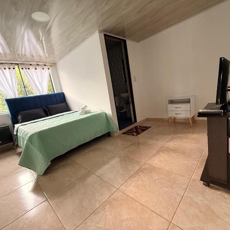 Pandora house - Two-Bedroom Family Apartment - 14