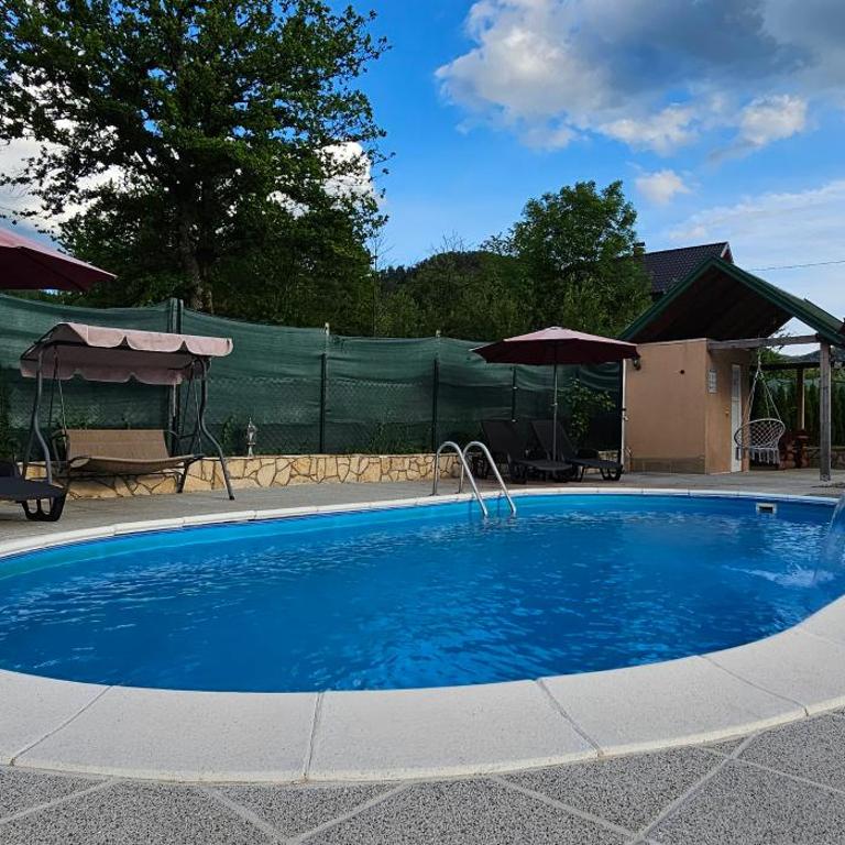 Green Oasis Apartment - Vila sa Sopstvenim Bazenom - 18
