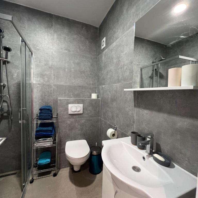 Apartment Montenegro Becici - One-Bedroom Apartment - 12