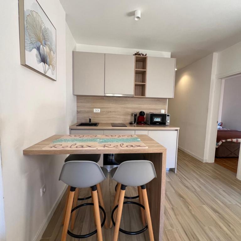 Apartment Montenegro Becici - One-Bedroom Apartment - 5
