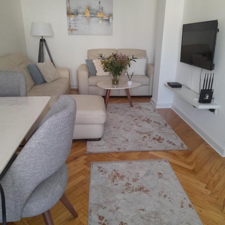 Filip Apartman - Zgrada Jolly Apartmani - Apartman sa 2 Spavaće Sobe - 4