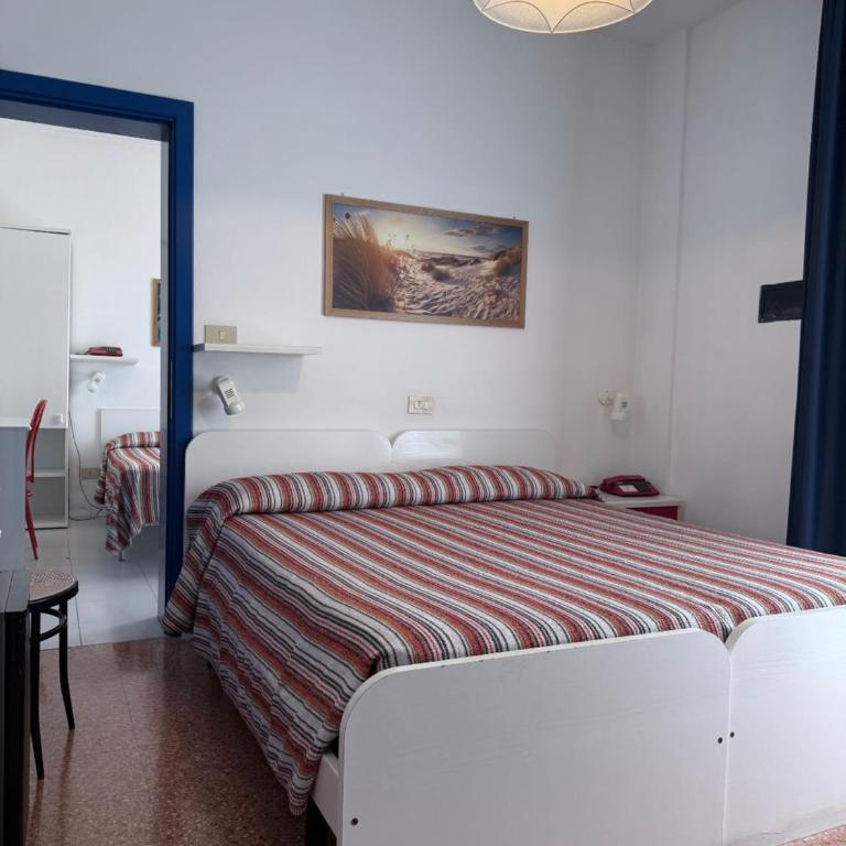 Hotel Wally - Camera Quadrupla Comfort - 6