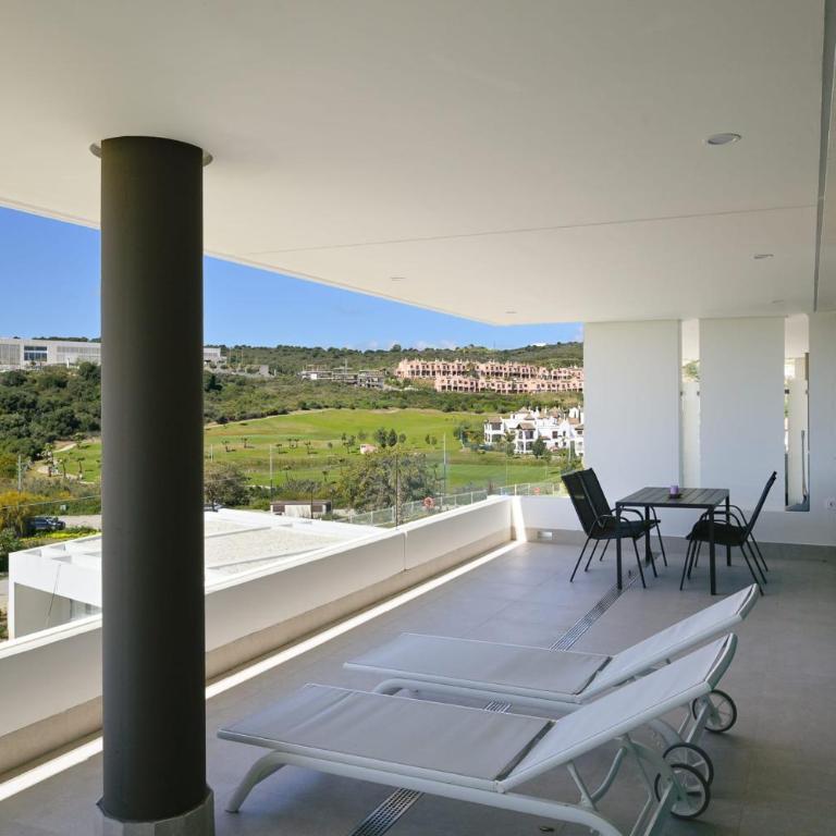 2-Bedroom Apartment in Azahar de Estepona - Apartment - 4