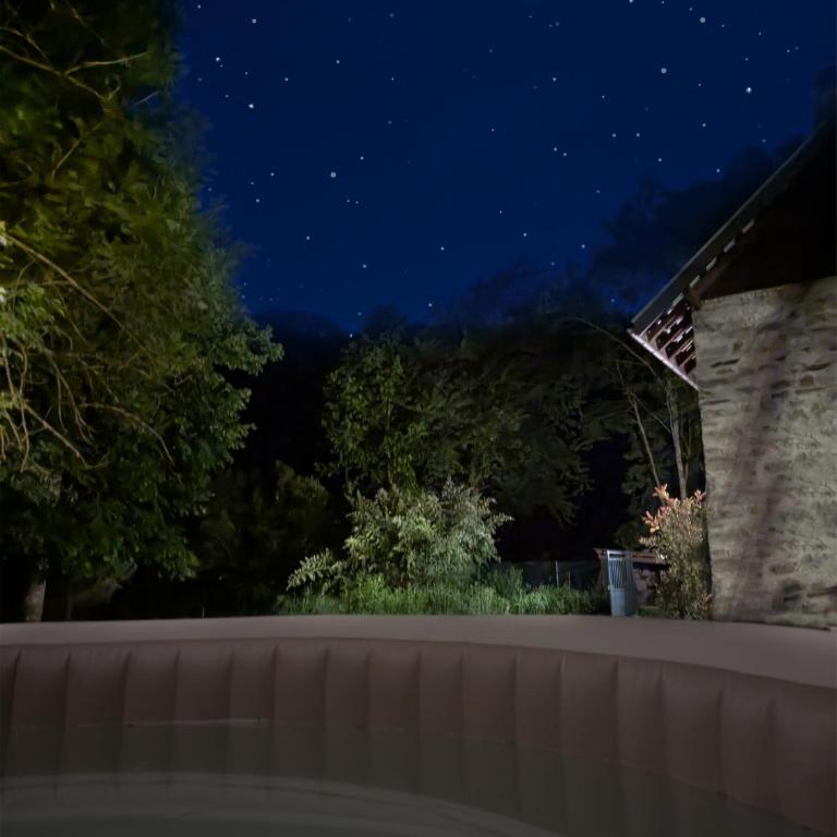 Maison avec grand jardin, garage, jacuzzi supplément - Haus mit 5 Schlafzimmern - 31