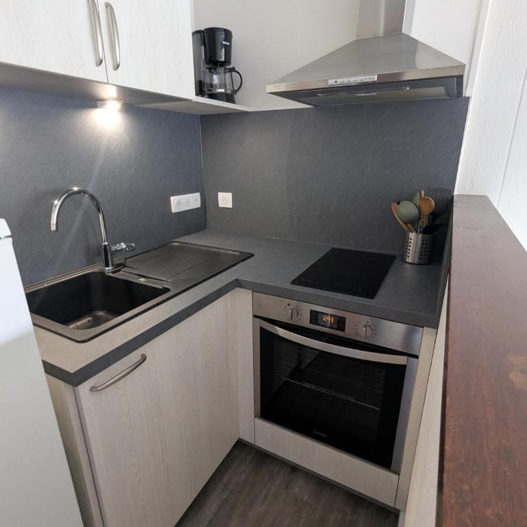 Appartement 5 personnes avec garage, balcon et belle vue - Apartamento de 1 dormitorio con balcón y vistas a la montaña - 6