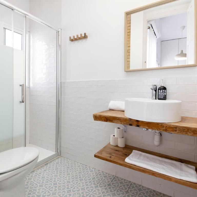 Cozy apartment Valencia city center! - Three-Bedroom Apartment - 18