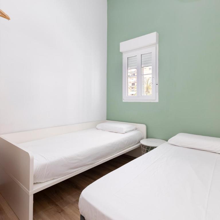 Cozy apartment Valencia city center! - Three-Bedroom Apartment - 36