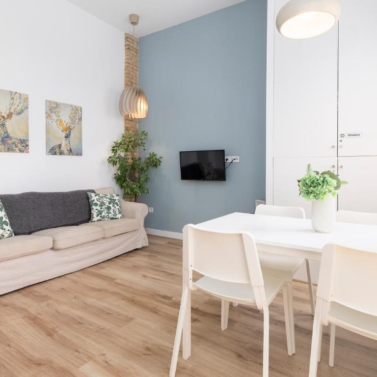 Cozy apartment Valencia city center! - Three-Bedroom Apartment - 50