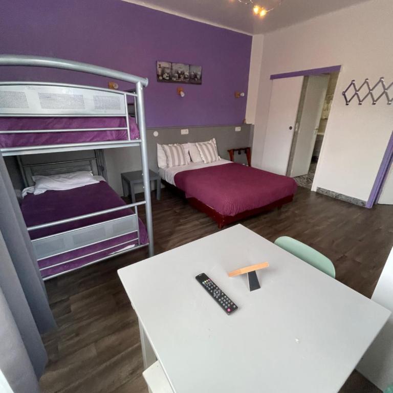 Hotel Clair Logis - Chambre Familiale avec Salle de Bains - 6