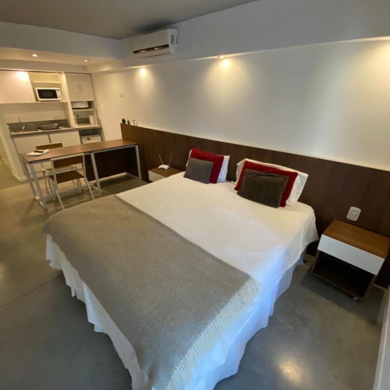 Apart frente al britanico - Apartamento de 1 dormitorio - 1