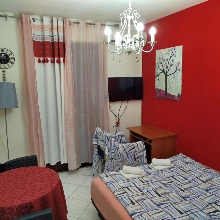 Sandra Apartment 3 - One-Bedroom Apartment - 1