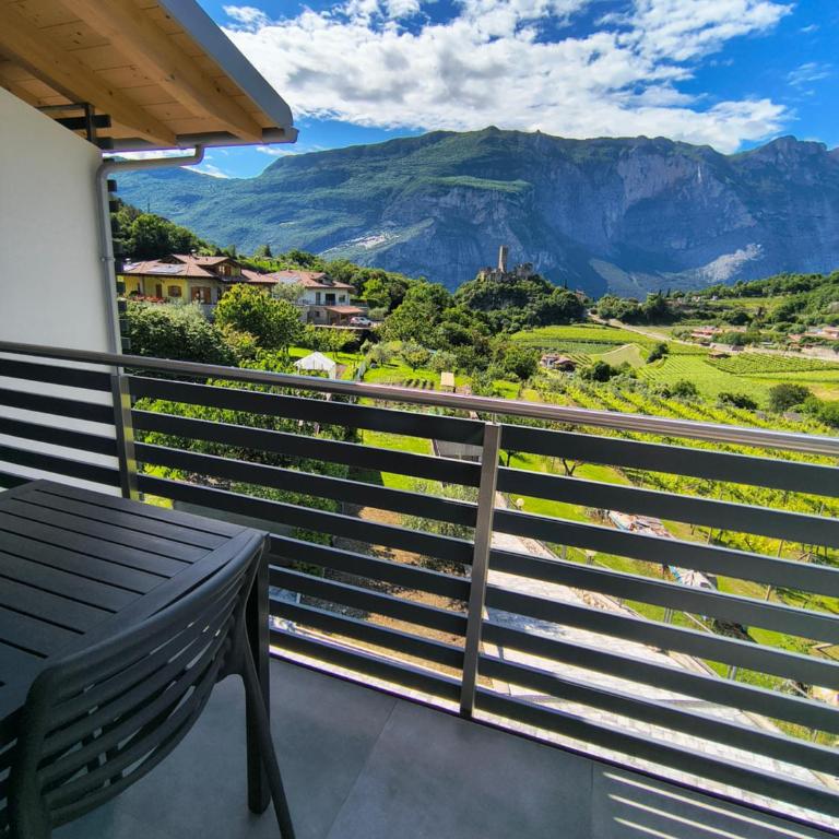 La Giostra Deluxe Apartments - Deluxe Apartment mit Balkon und 2 Schlafzimmern - 2