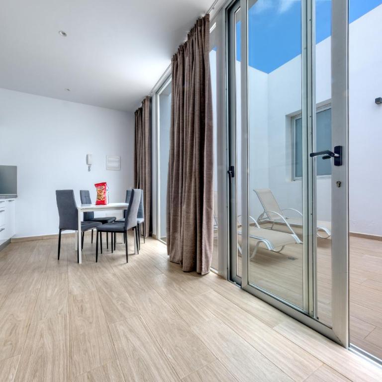 Pure Relax Vacation Home - Large terrace and Solarium By Lanzarote Vacation Homes - Casa de 2 dormitorios - 16