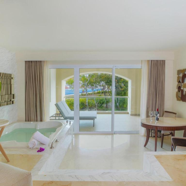 Moon Palace The Grand Cancun All Inclusive - Grand Governor Suite - King Size Bed - 2