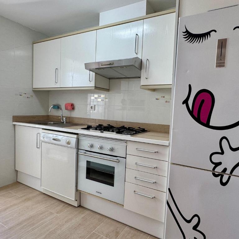 Azor Playa Somhome - Two-Bedroom Apartment with Pool View - 7