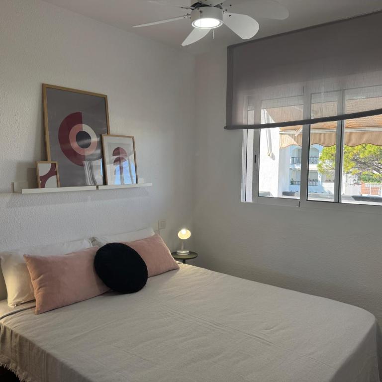 Azor Playa Somhome - Two-Bedroom Apartment with Pool View - 5