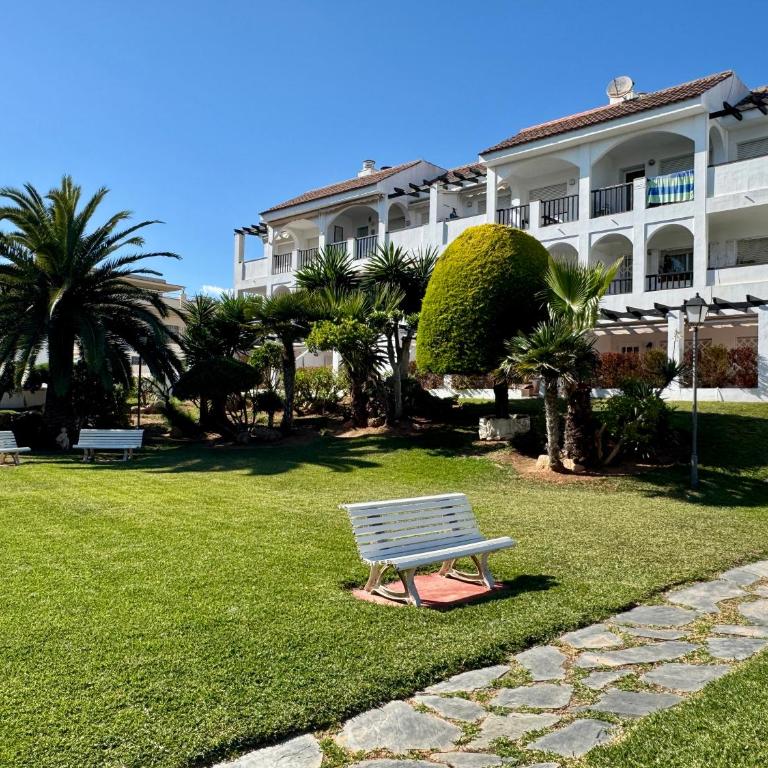Azor Playa Somhome - Two-Bedroom Apartment with Pool View - 13