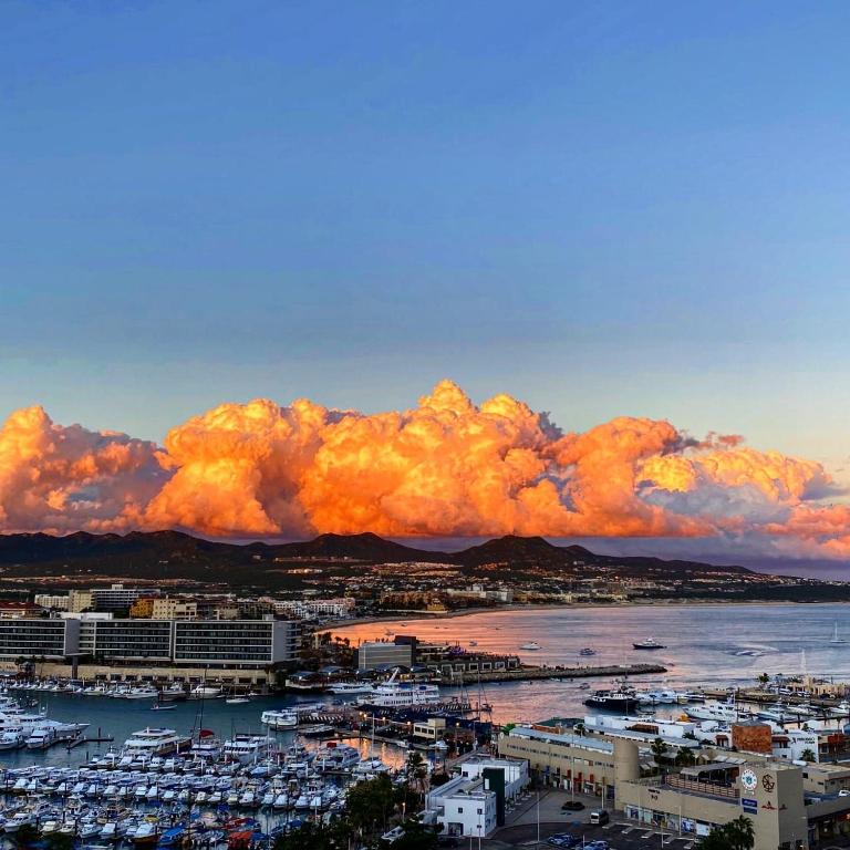 Hot Spot Overlooking Cabo Marina Private Terrace - Apartamento - 24