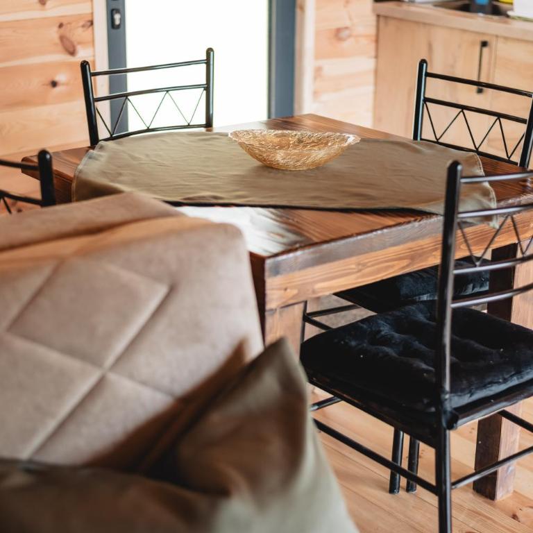 Olive Hills holiday homes 3 - Three-Bedroom Chalet - 30