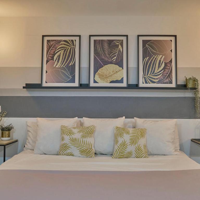 Alojamientos céntricos con bañera jacuzzi hidromasaje romántico - One-Bedroom Apartment - 20