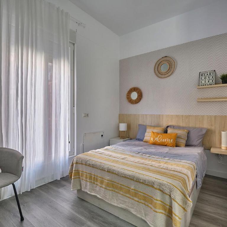 Alojamientos céntricos con bañera jacuzzi hidromasaje romántico - Deluxe One-Bedroom Apartment - 11