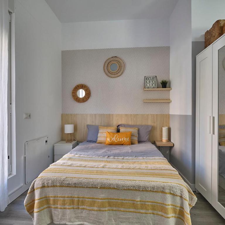 Alojamientos céntricos con bañera jacuzzi hidromasaje romántico - Deluxe One-Bedroom Apartment - 18
