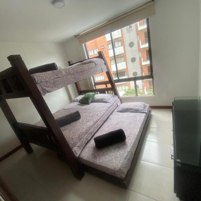 Apartamento amoblado en Pinares -Circunvalar - Apartamento de 3 dormitorios - 2