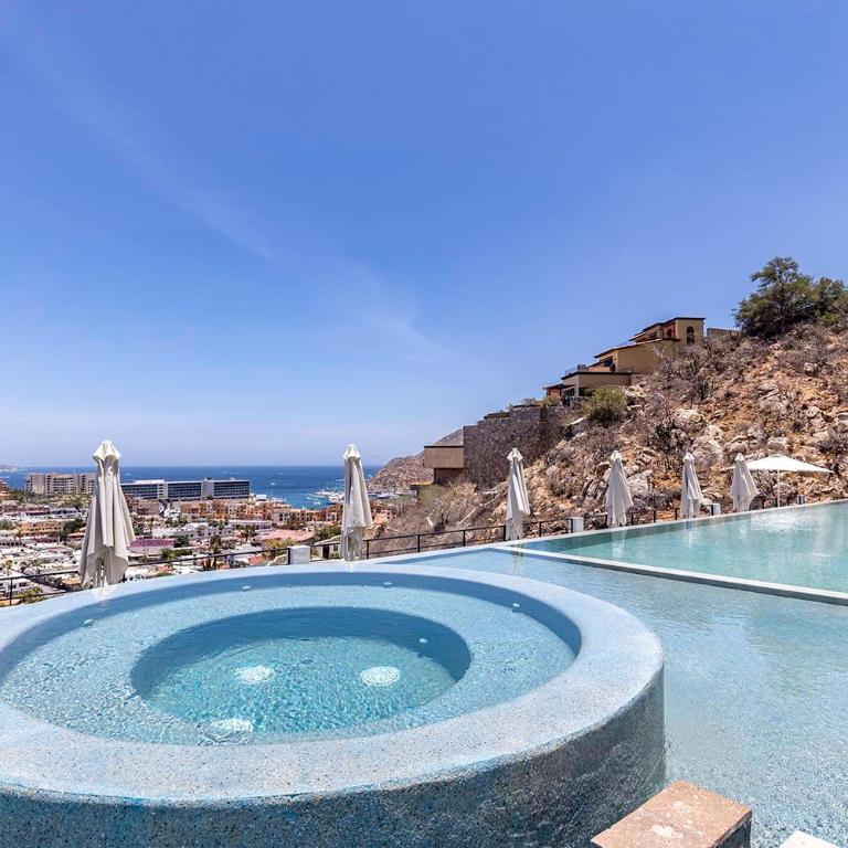 Stunning Ocean Views & Walk to Cabo Marina - Apartamento - 31