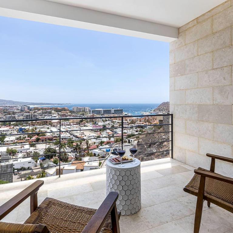 Stunning Ocean Views & Walk to Cabo Marina - Apartamento - 6