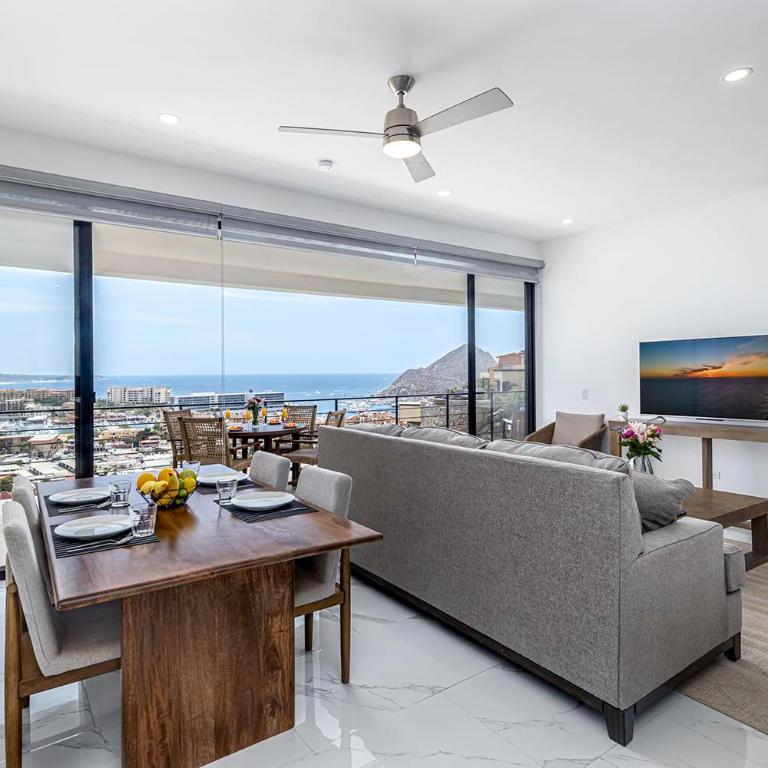 Stunning Ocean Views & Walk to Cabo Marina - Apartamento - 10