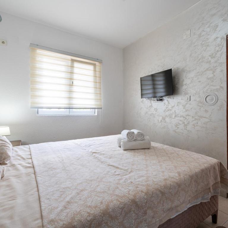 Apartments R&M - Apartman s 1 Spavaćom Sobom i Balkonom - 1