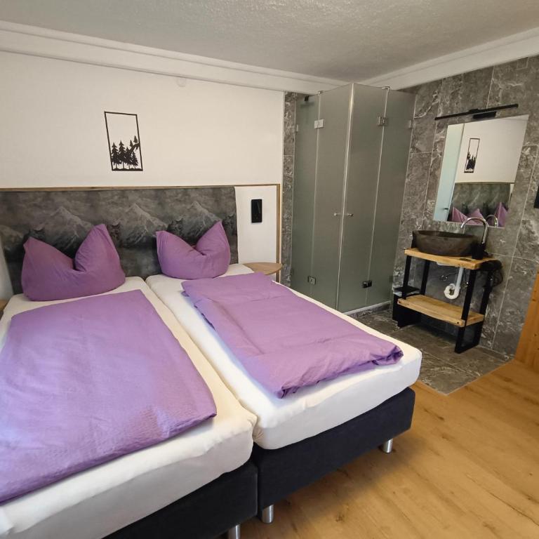 Landhaus Mayr - Doppelzimmer mit Balkon - 2