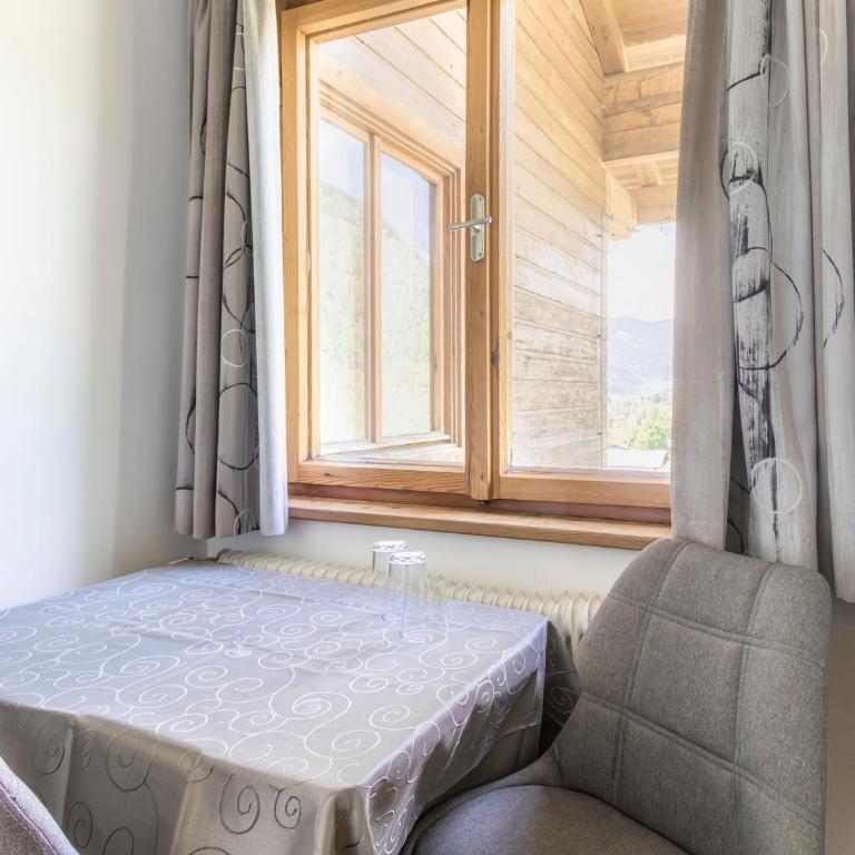 Ferienwohnungen Windischlehen am Zeller See - Großes Doppelzimmer - 2